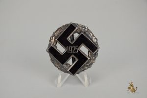 Enamel 1925 Gau Honor Badge