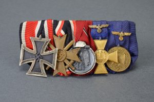 Medal Bar