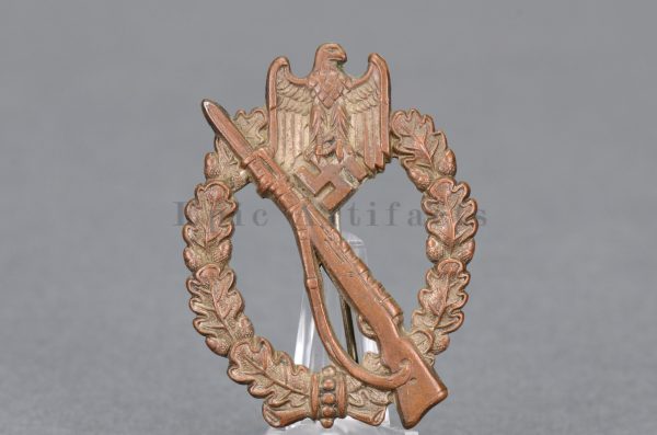 Infantry Assault Badge in CUPAL