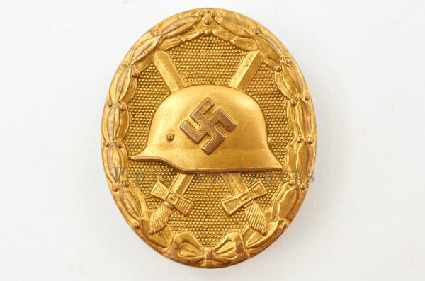 Tombak Gold Wound Badge