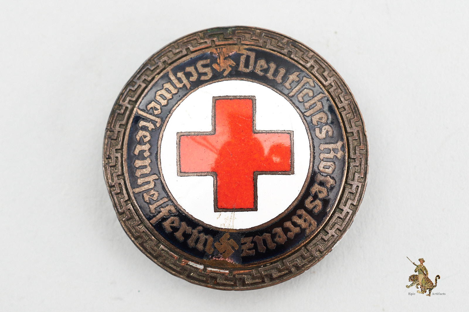 Metropolitan Strengt Langt væk German Red Cross Nurses Aide Badge - Epic Artifacts