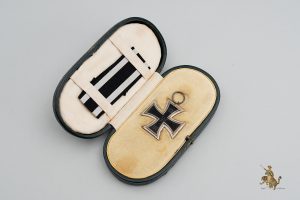 Deluxe Cased Imperial Iron Cross Second Class