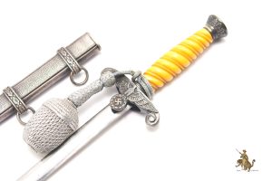 Three Quarter Sized Heer Dagger