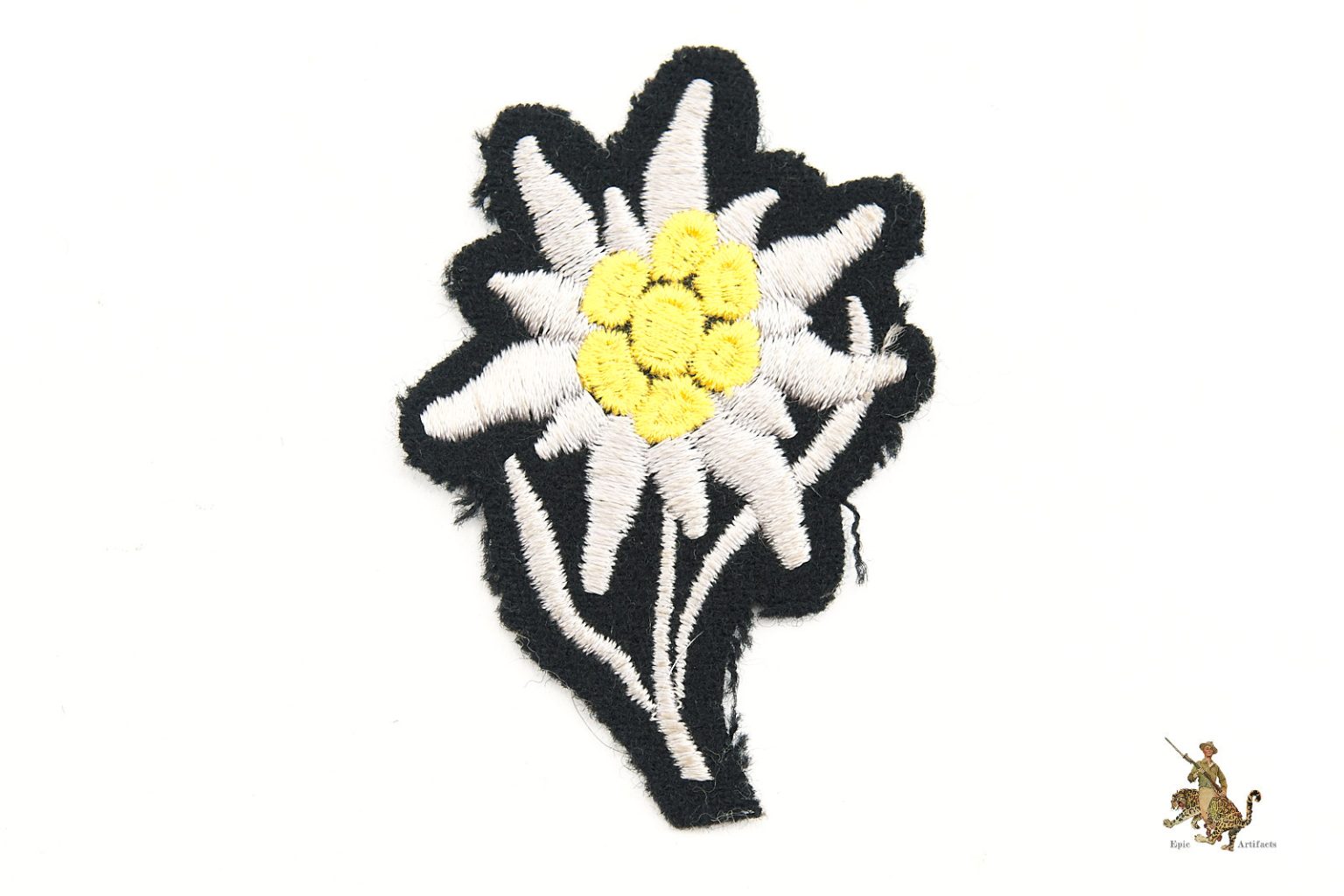 ss-gebirgstruppen-edelweiss-cap-insignia-epic-artifacts