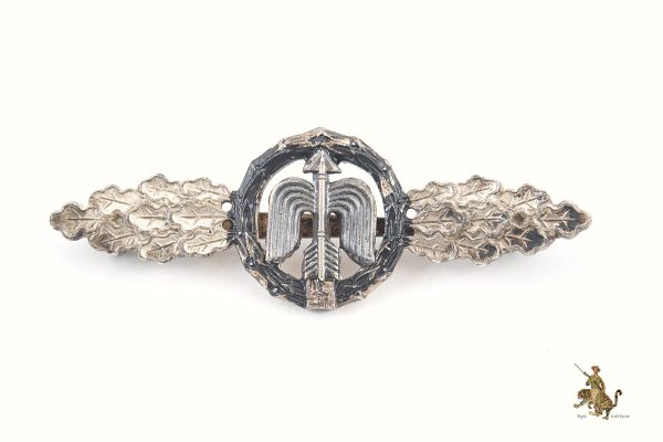Silver Night Fighter Clasp
