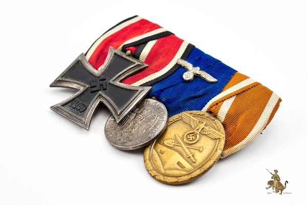 Three Place WW2 Medal Bar