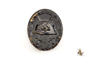 Early Black Wound Badge