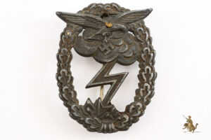 Luftwaffe Ground Assault Badge โ Hammer & Sรถhne