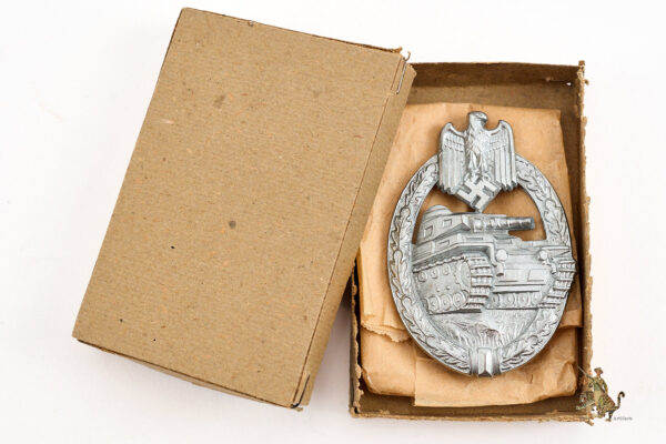 Panzer Assault Badge In Silver with Box - Hermann Aurich