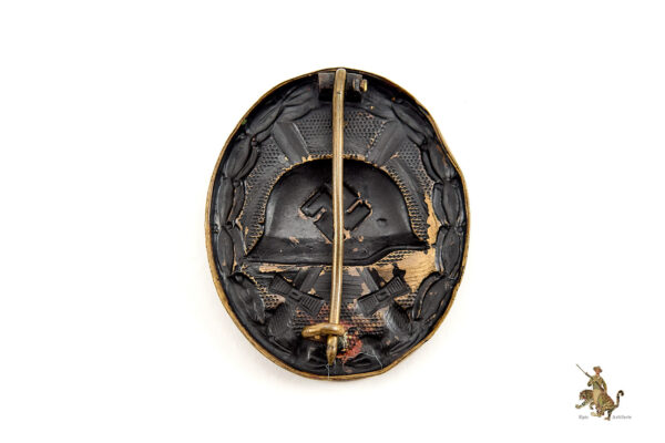 Early Black Wound Badge - Tombak - Image 2