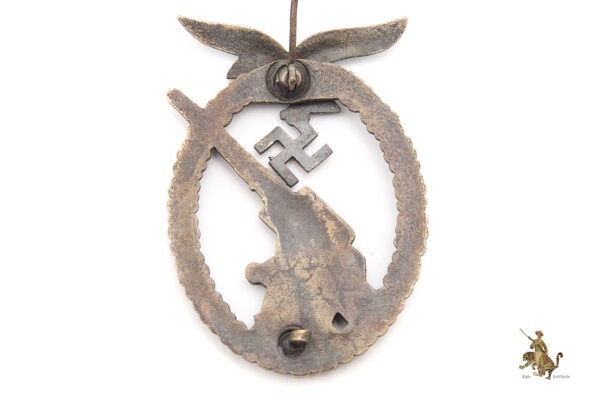 Luftwaffe Flak Badge - Ball Hinge - Image 4