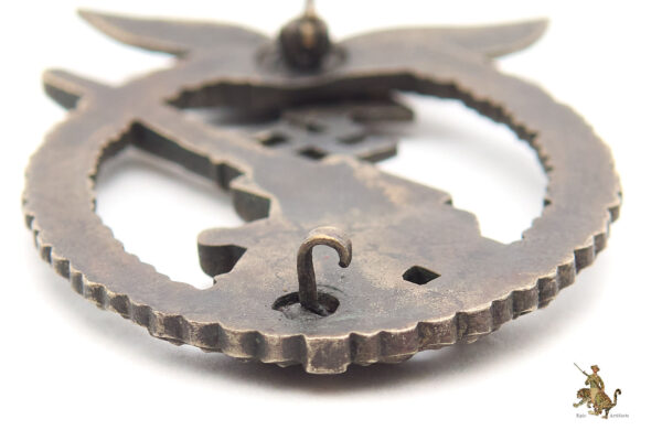 Luftwaffe Flak Badge - Ball Hinge - Image 5