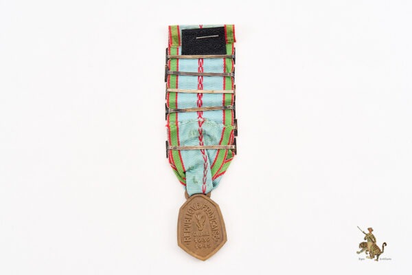France War Commemorative Medal with Six Clasps - Image 5