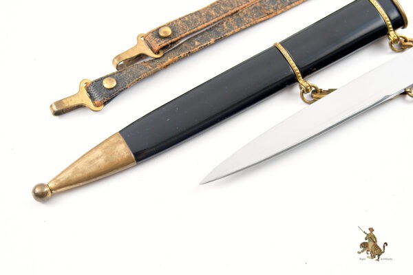 Italian M37 MVSN Leaders Dagger with Hangers - Image 5