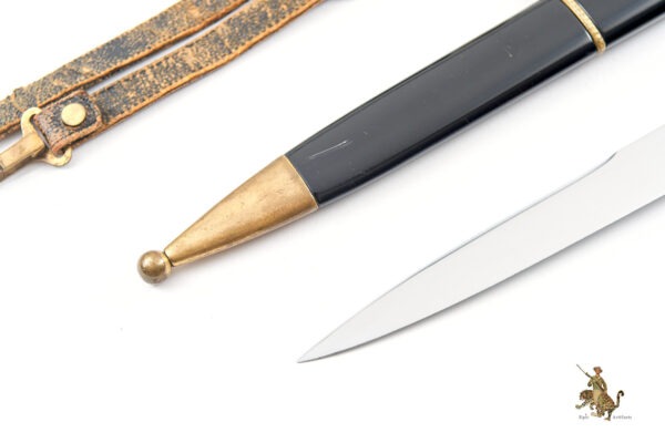 Italian M37 MVSN Leaders Dagger with Hangers - Image 8