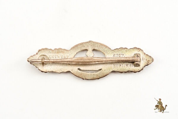 Kriegsmarine U-boat Front Clasp in Silver - Schwerin Berlin - Image 3