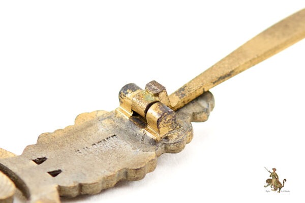 Luftwaffe Long Range Fighter Clasp in Gold with Pennant - Osang - Image 8