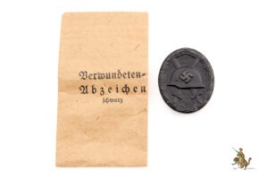 Black Wound Badge with Packet