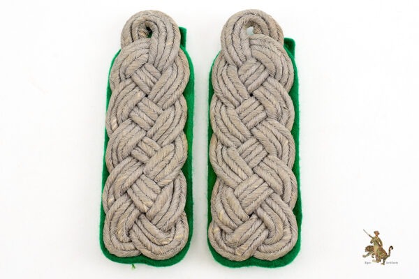 Gebirgsjäger Major Shoulder Boards - Image 3