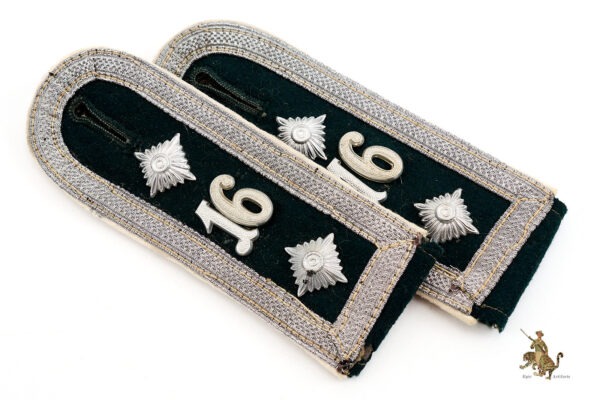 Infantry Oberfeldwebel Shoulder Straps
