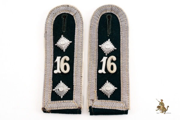 Infantry Oberfeldwebel Shoulder Straps - 16th Regiment - Image 3