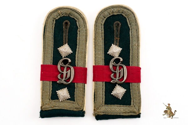 Großdeutschland Infantry Oberfeldwebel Shoulder Straps - Image 3