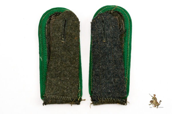 M44 Gebirgsjäger Unteroffizier Shoulder Straps - Image 4