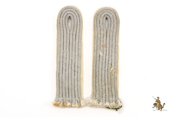 Infantry Leutnant Shoulder Boards - Image 3