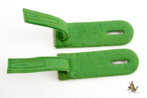 Panzergrenadier Leutnant Shoulder Boards - Image 6