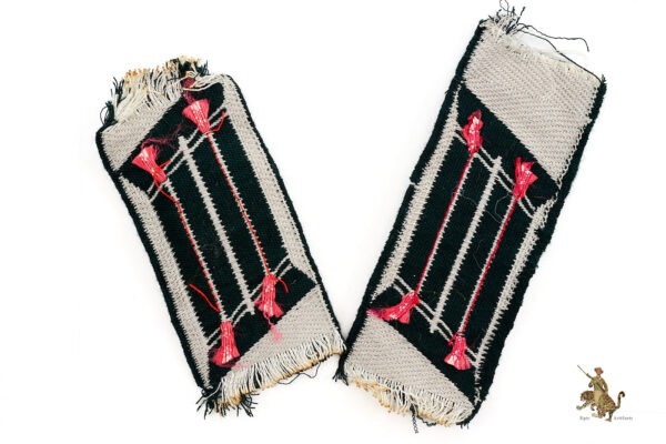 Heer Panzerjäger Officers Collar Tabs - Late War - Image 3