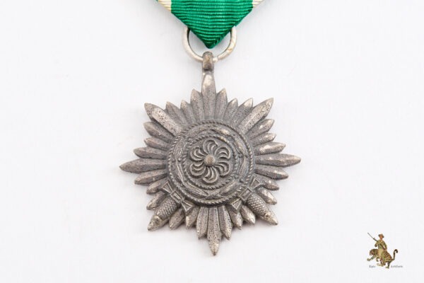 Ostvolk Medal Second Class in Silver with Swords - Image 3