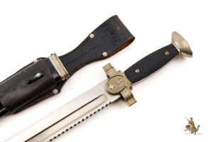 Red Cross Hewer with Frog