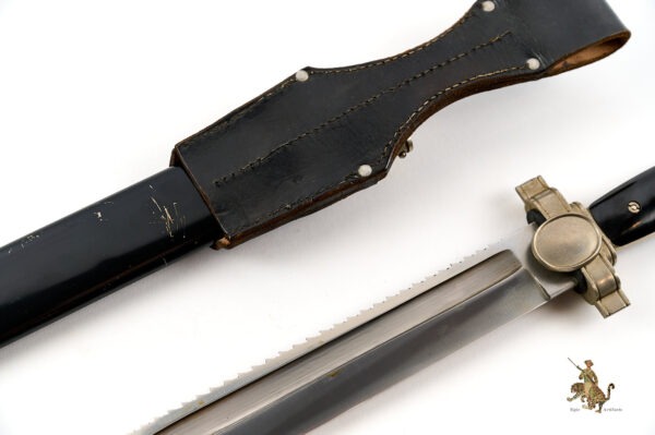 Red Cross Hewer with Frog - Image 6