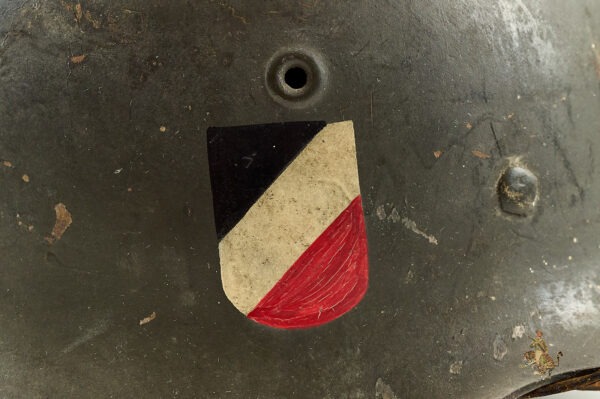 M42 Heer Helmet - Hand Painted Decal with Chin Strap - Image 9