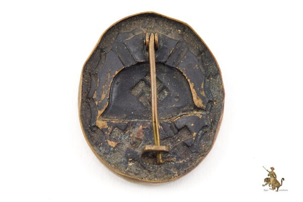 Early Black Wound Badge - Tombak - Image 3