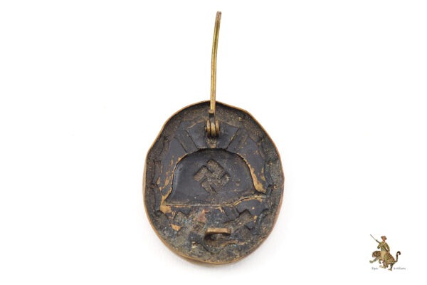 Early Black Wound Badge - Tombak - Image 4