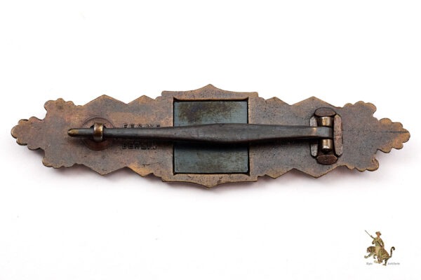 Close Combat Clasp in Bronze - JFS - Mint - Image 3