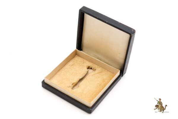 Iron Cross 1st Class Case Paper Hinge