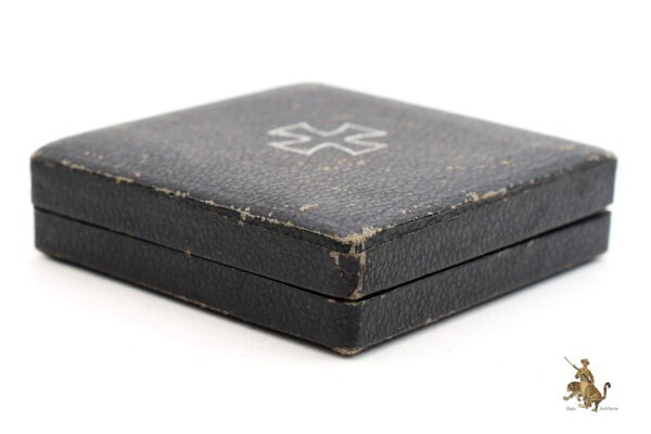 Iron Cross 1st Class Case Paper Hinge - Image 6