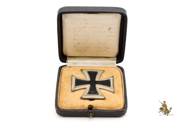 1939 Iron Cross 1st Class Cased - L11 - Image 3
