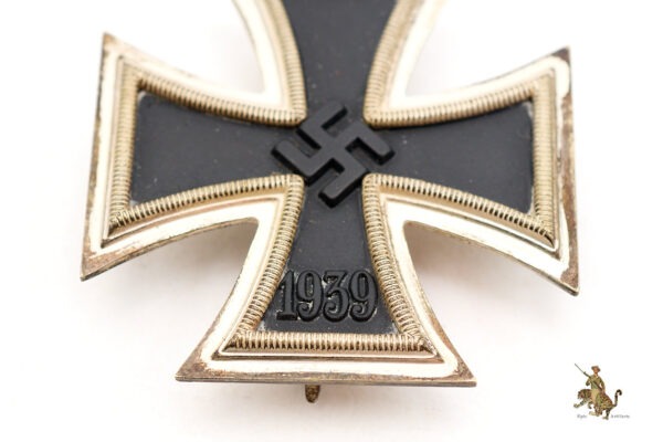 1939 Iron Cross 1st Class Cased - L11 - Image 5