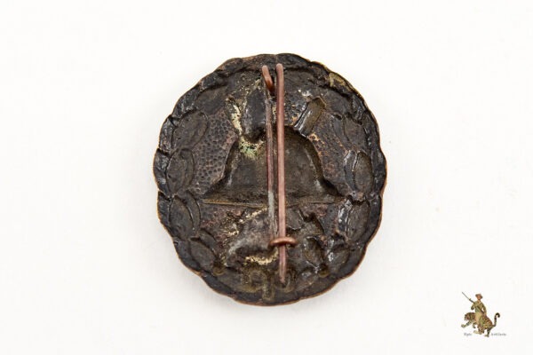 WW1 Black Wound Badge - Image 3