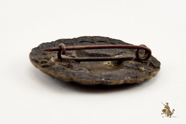 WW1 Black Wound Badge - Image 4