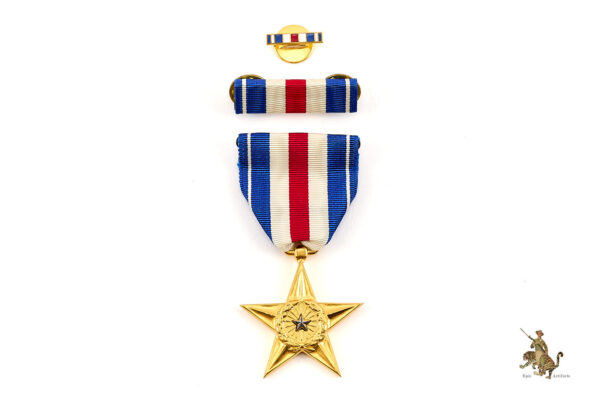 WWII Silver Star in Coffin Case - Image 4