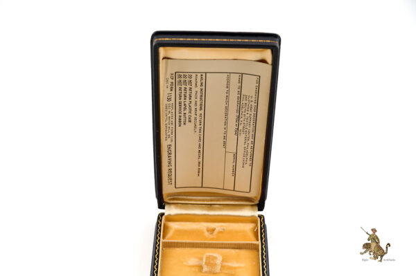 WWII Silver Star in Coffin Case - Image 7