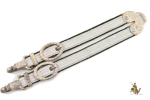 Deluxe Heer Dagger Horseshoe Hangers - Near Mint