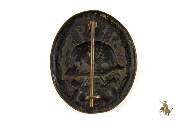 Early Black Wound Badge - Tombak - Image 3