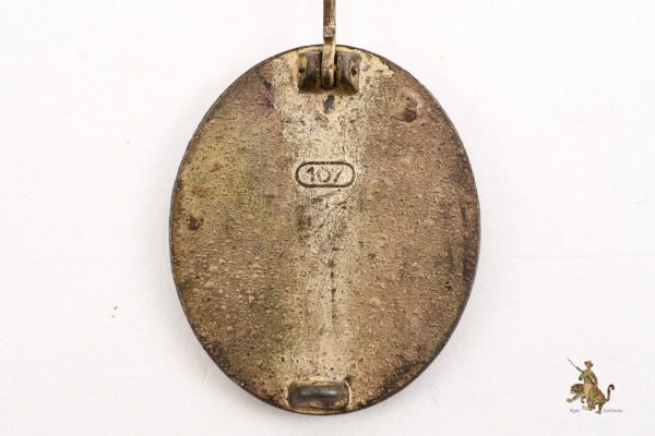 Silver Wound Badge - Carl Wild (107) - Image 4