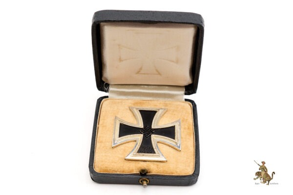 1939 Iron Cross 1st Class Cased - Wächtler & Lange - Image 3