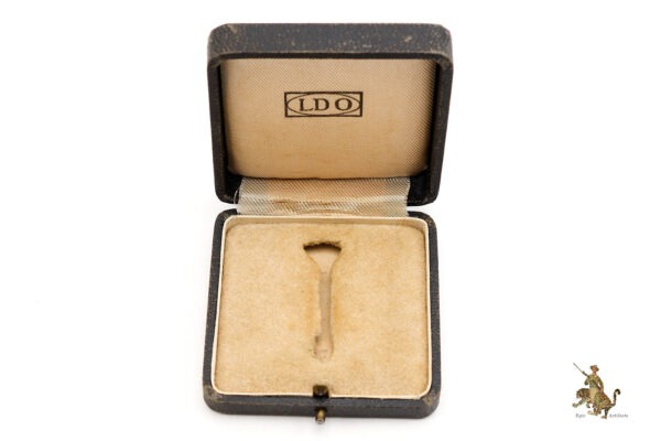 Gold Wound Badge Case - LDO - Image 3